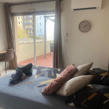 Studio Climatise Et Grande Terrasse Tarbes Centre מראה חיצוני תמונה