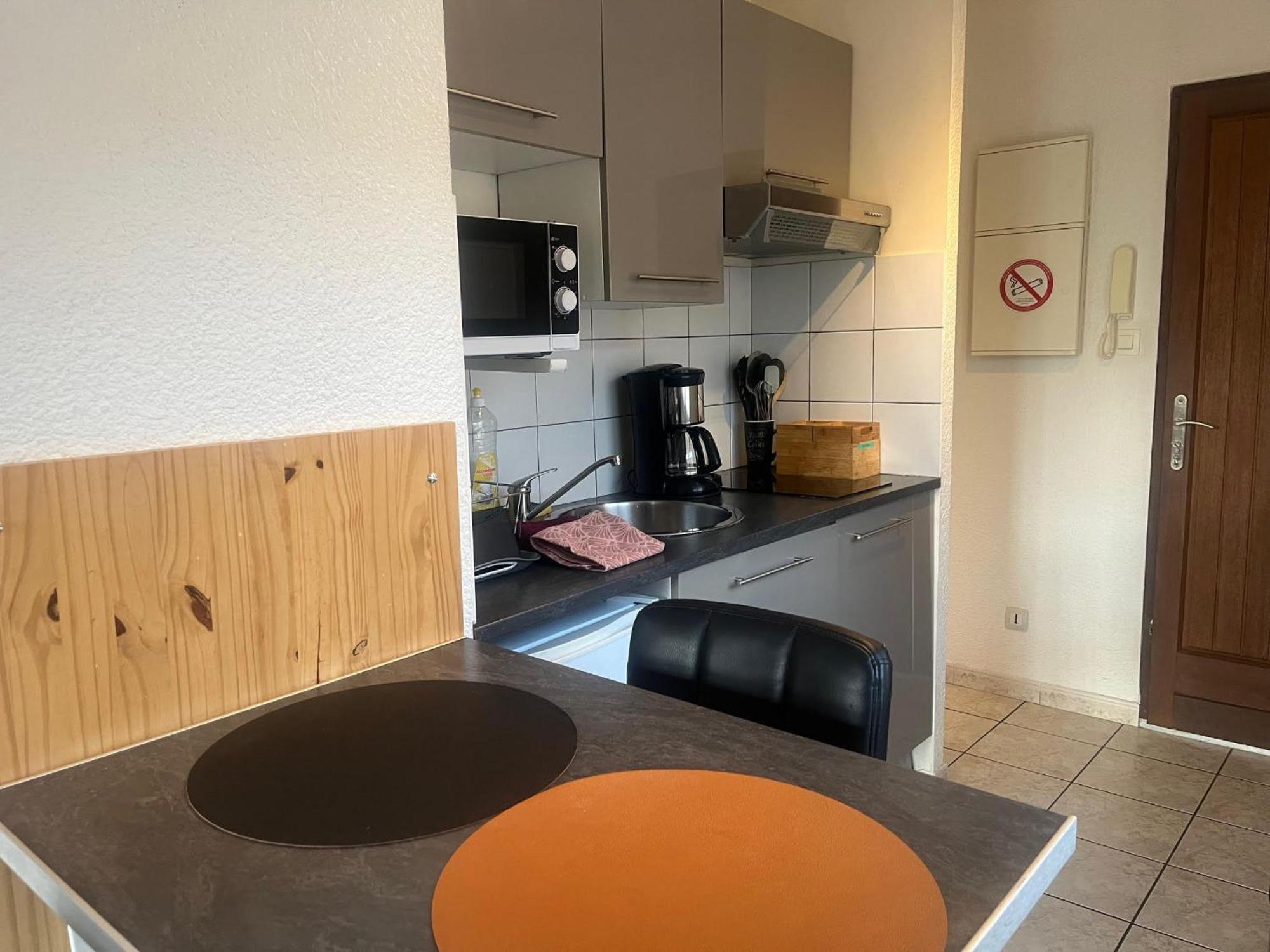 Studio Climatise Et Grande Terrasse Tarbes Centre מראה חיצוני תמונה