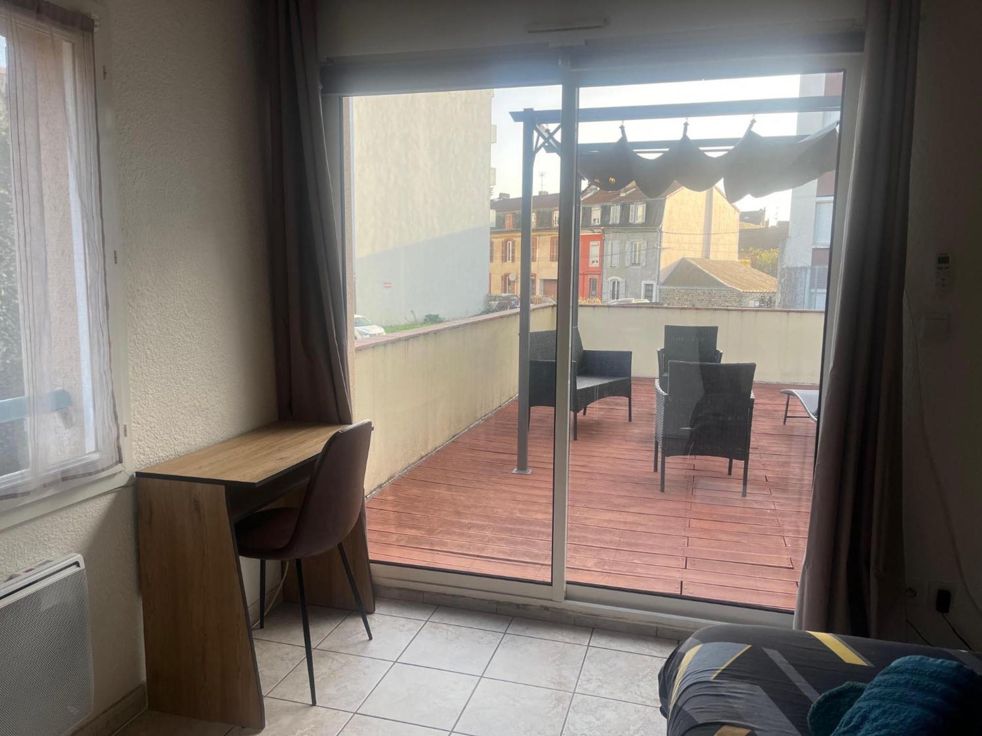 Studio Climatise Et Grande Terrasse Tarbes Centre מראה חיצוני תמונה